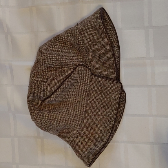 Wool with Leather Trim Bucket Hat - Picture 8 of 12